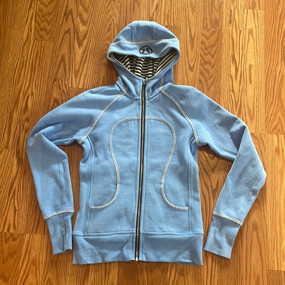 lululemon athletica Tops - Lululemon Special Edition Blue Pillow Hoodie Sz 6